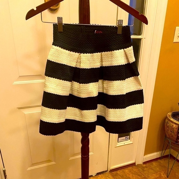 Blush Dresses & Skirts - Blush NAVY & WHITE SKIRT